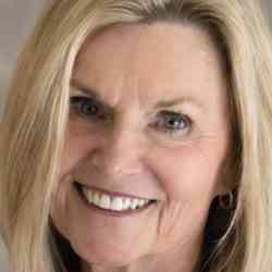 Robin Killen Newborn Care Specialist , Postpartum Doula